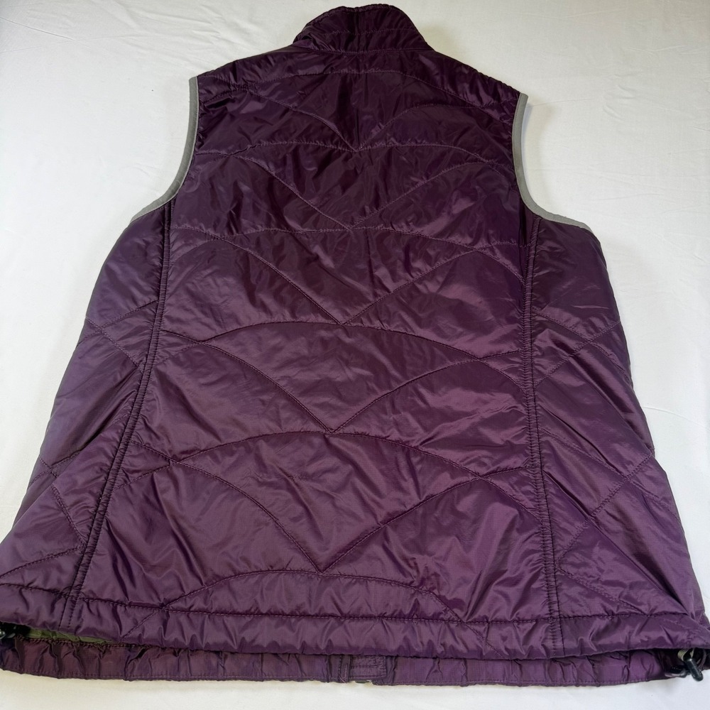 L.L. Bean PrimaLoft Packaway Puffer Vest Women's Size Med Purple Full Zip - Picture 3 of 7